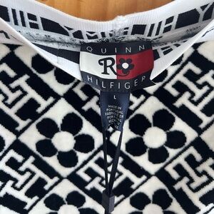 NWT, Velour logo leggings, Lrg “rare find”